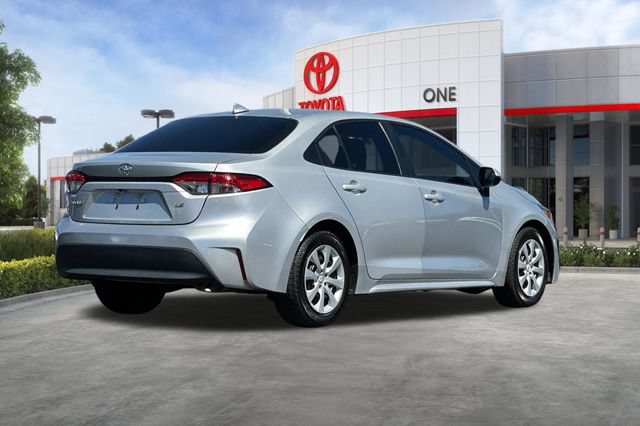Certified 2023 Toyota Corolla LE FWD image 5