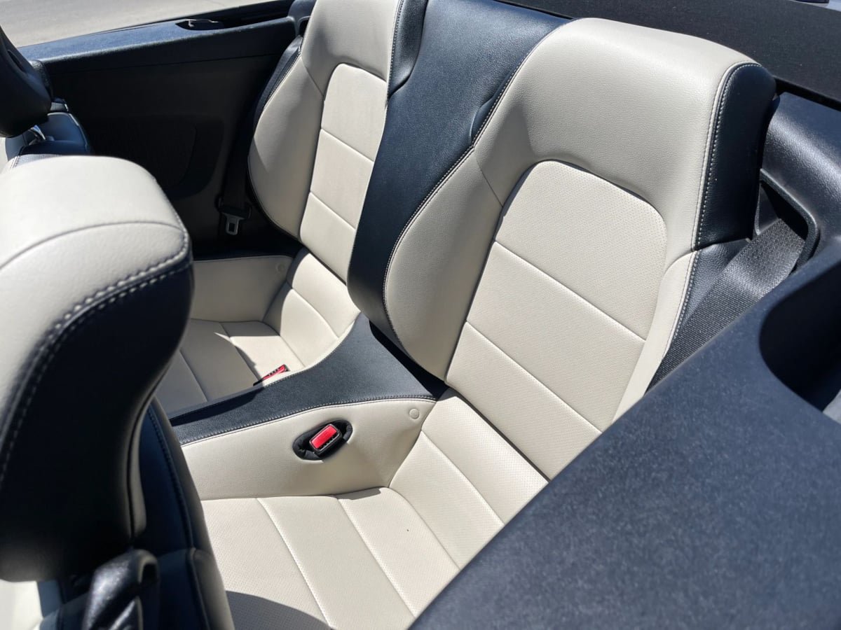 Used 2016 Ford Mustang Premium RWD image 19