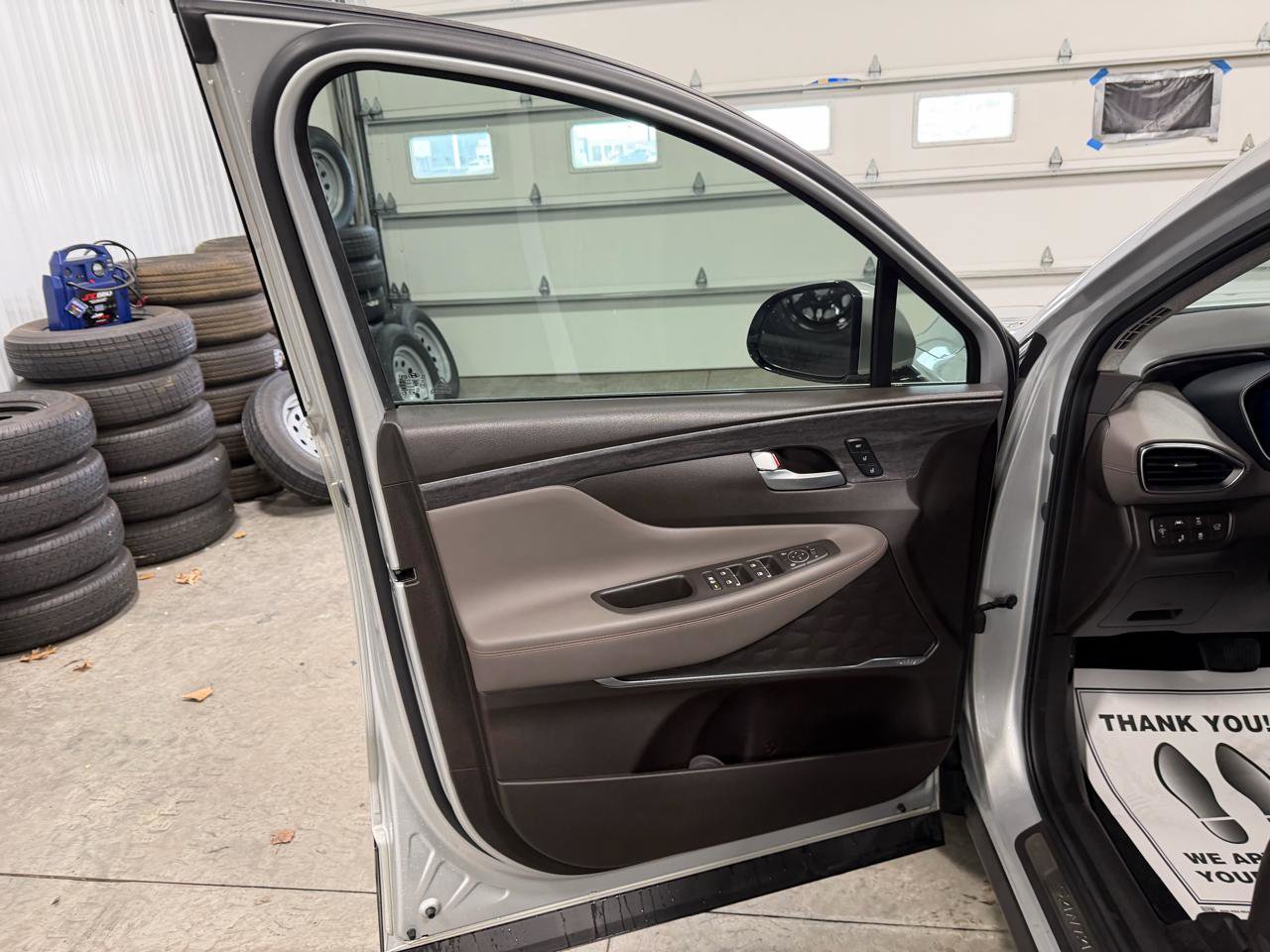 Used 2019 Hyundai Santa Fe Limited AWD/4WD image 25