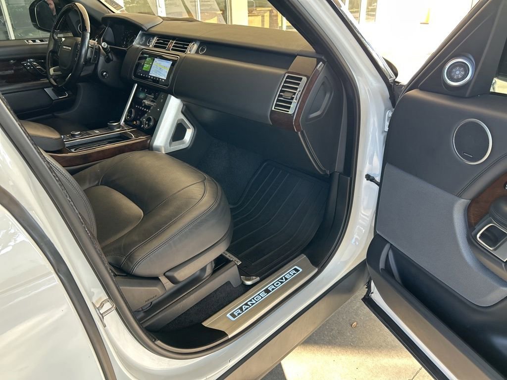 Used 2022 Land Rover Range Rover Westminster Edition image 27