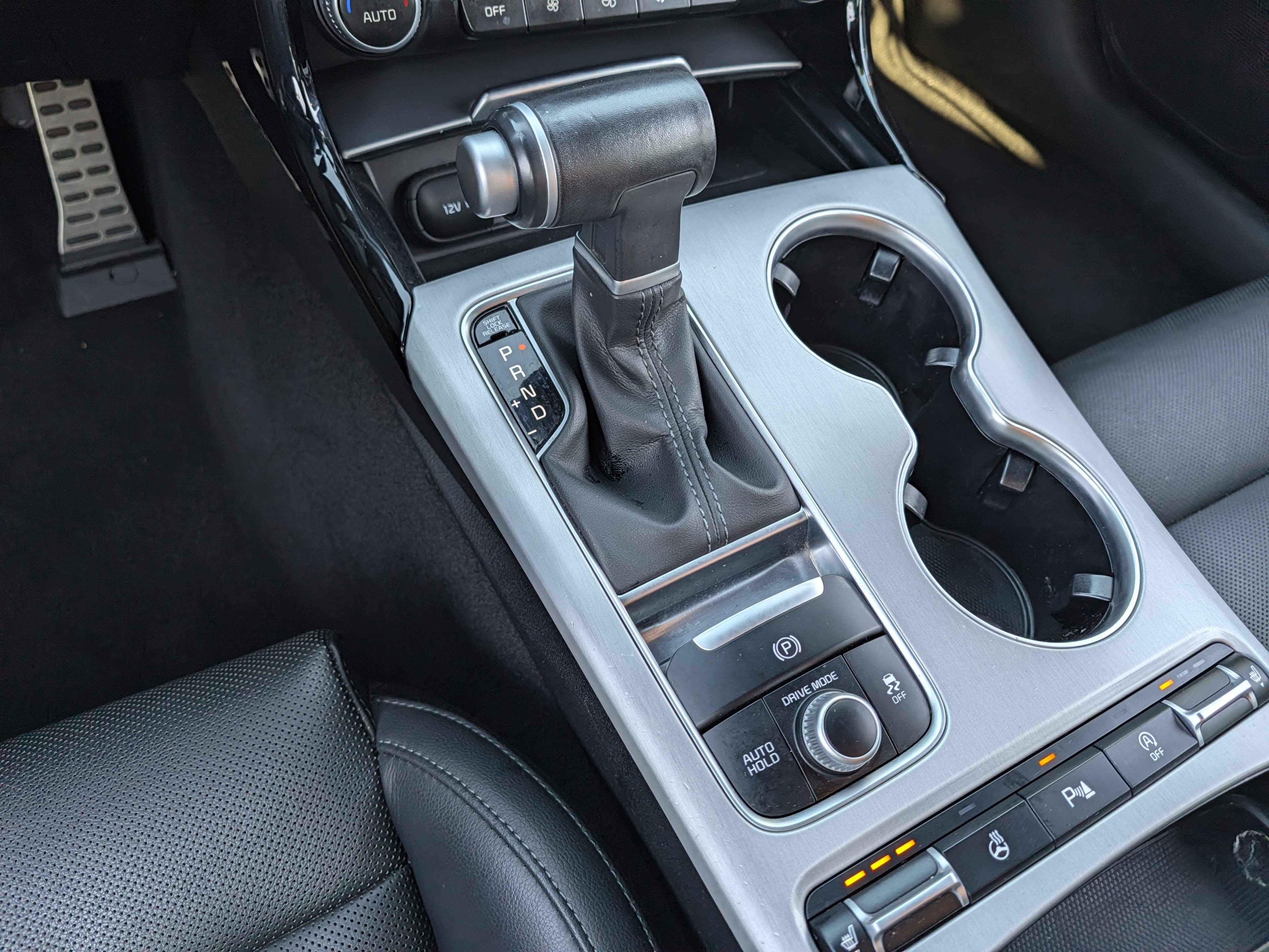 Used 2019 Kia Stinger GTS AWD/4WD image 32