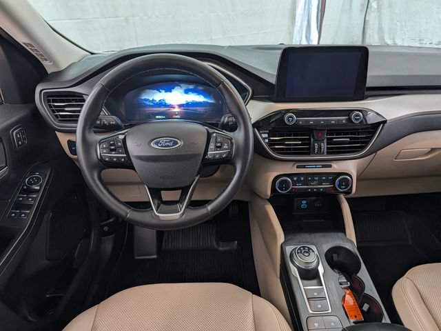 Certified 2022 Ford Escape SEL w/ Technology Package AWD/4WD image 22