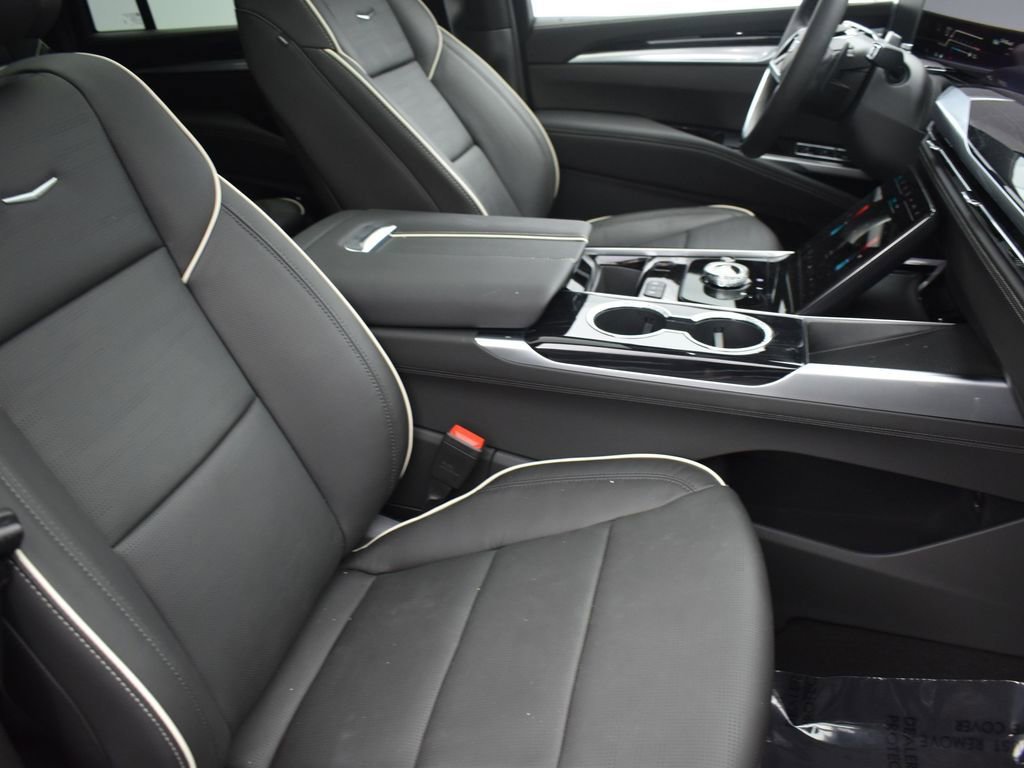 Certified 2026 Cadillac Escalade ESV Sport w/ Touring Package image 39