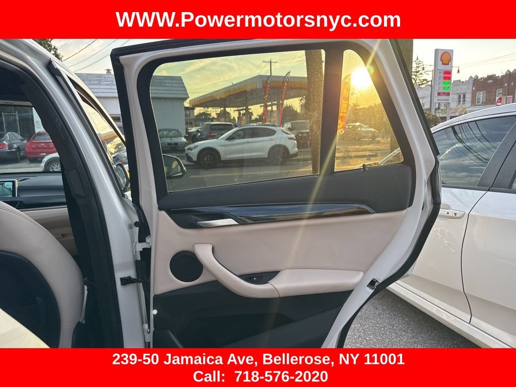Used 2022 BMW X1 xDrive28i w/ Convenience Package AWD/4WD image 16
