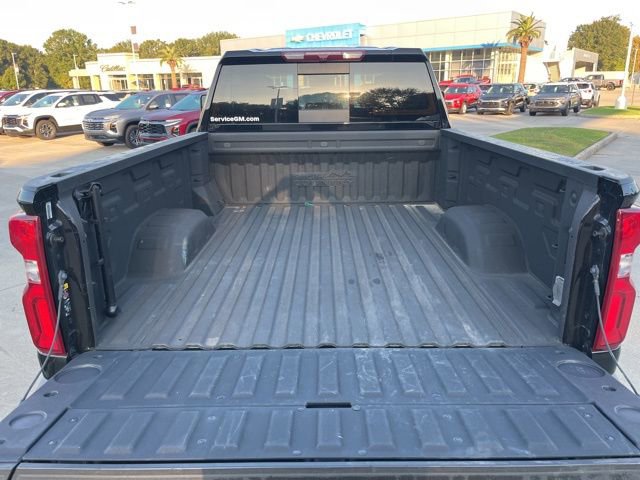 Used 2024 Chevrolet Silverado 2500 High Country w/ Z71 Off-Road Package image 9