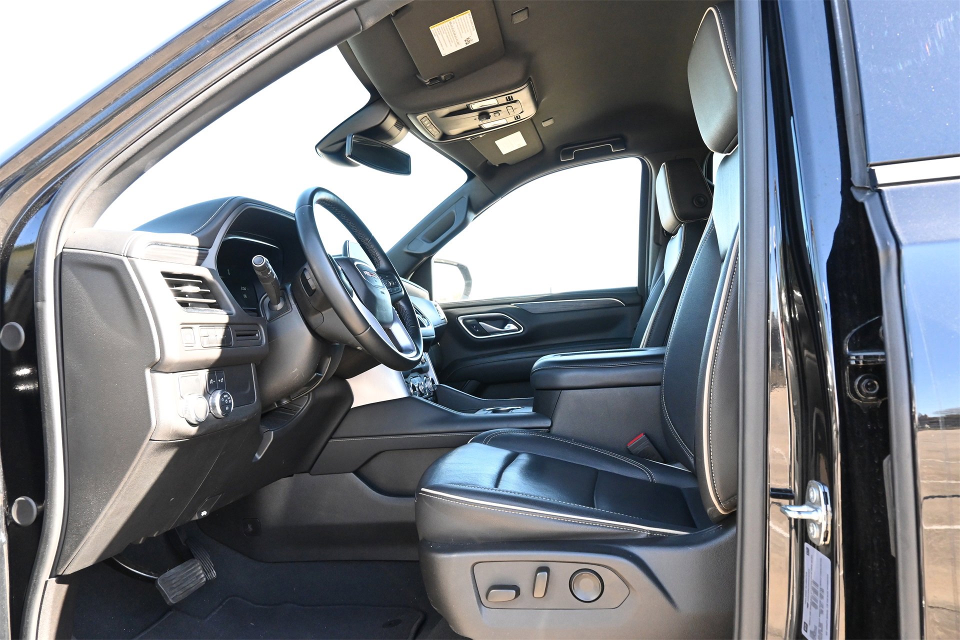 Used 2024 GMC Yukon SLT image 18