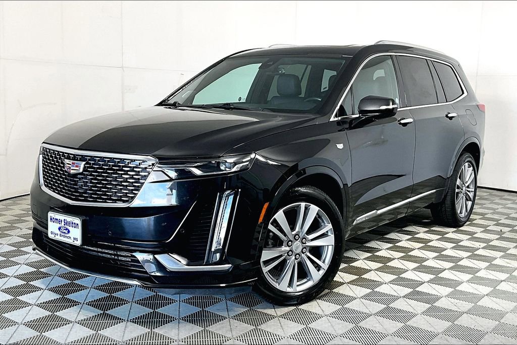 Used 2024 Cadillac XT6 Premium Luxury image 2
