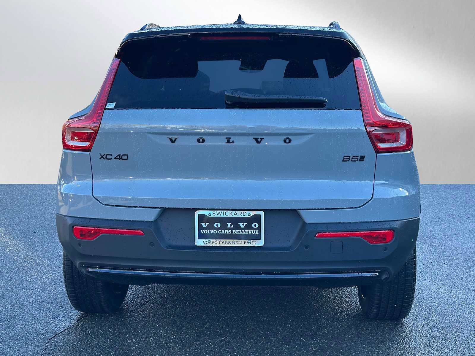 New 2026 Volvo XC40 B5 Ultra w/ Climate Package image 4