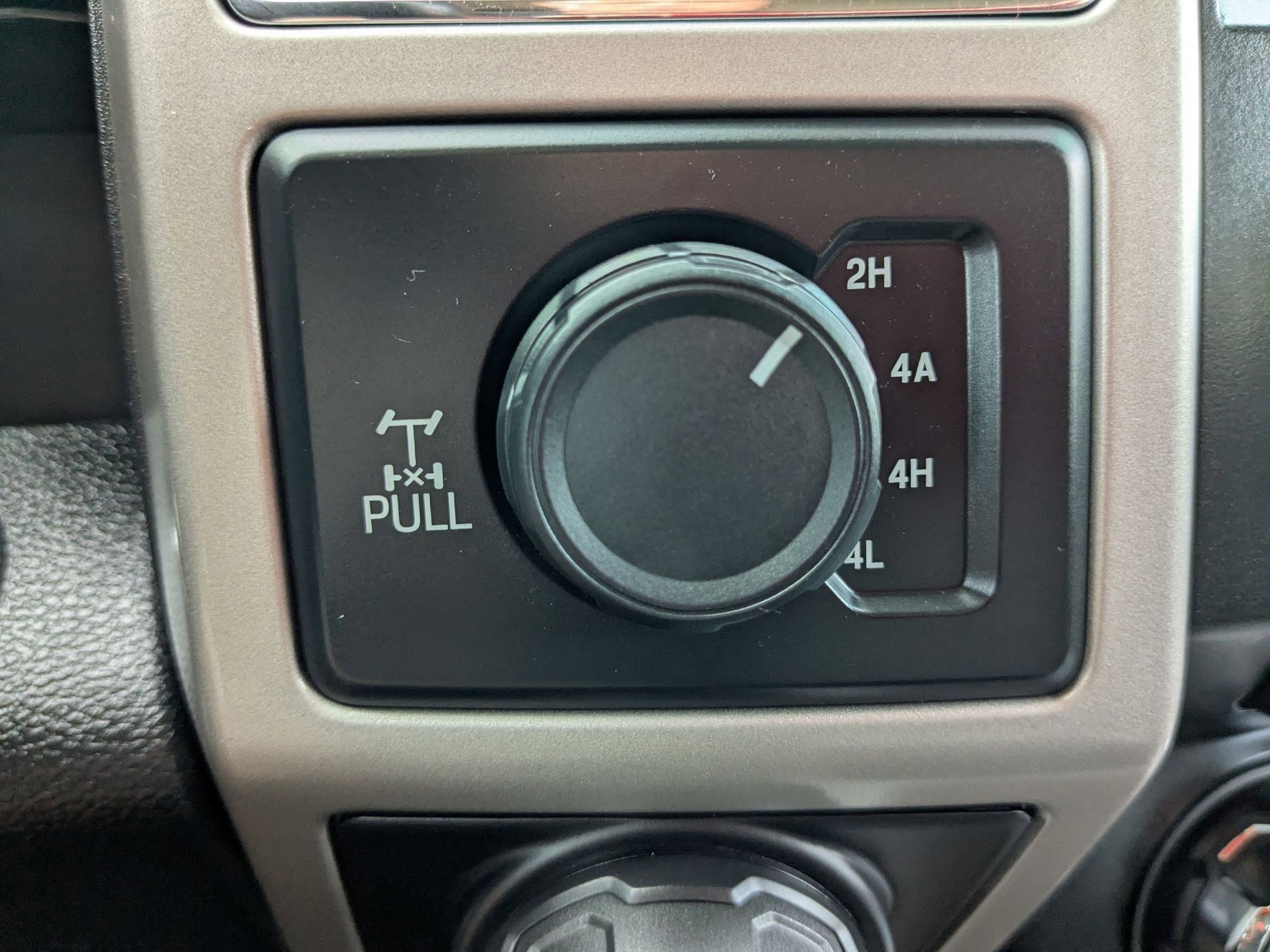 Used 2017 Ford F150 Lariat image 26