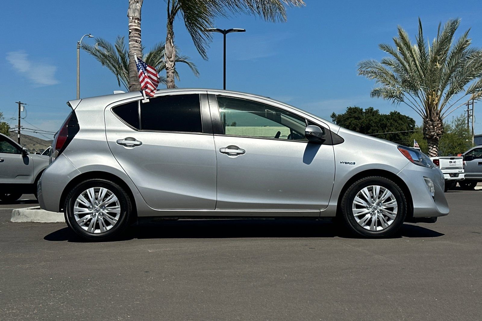 Used 2015 Toyota Prius C Two image 3