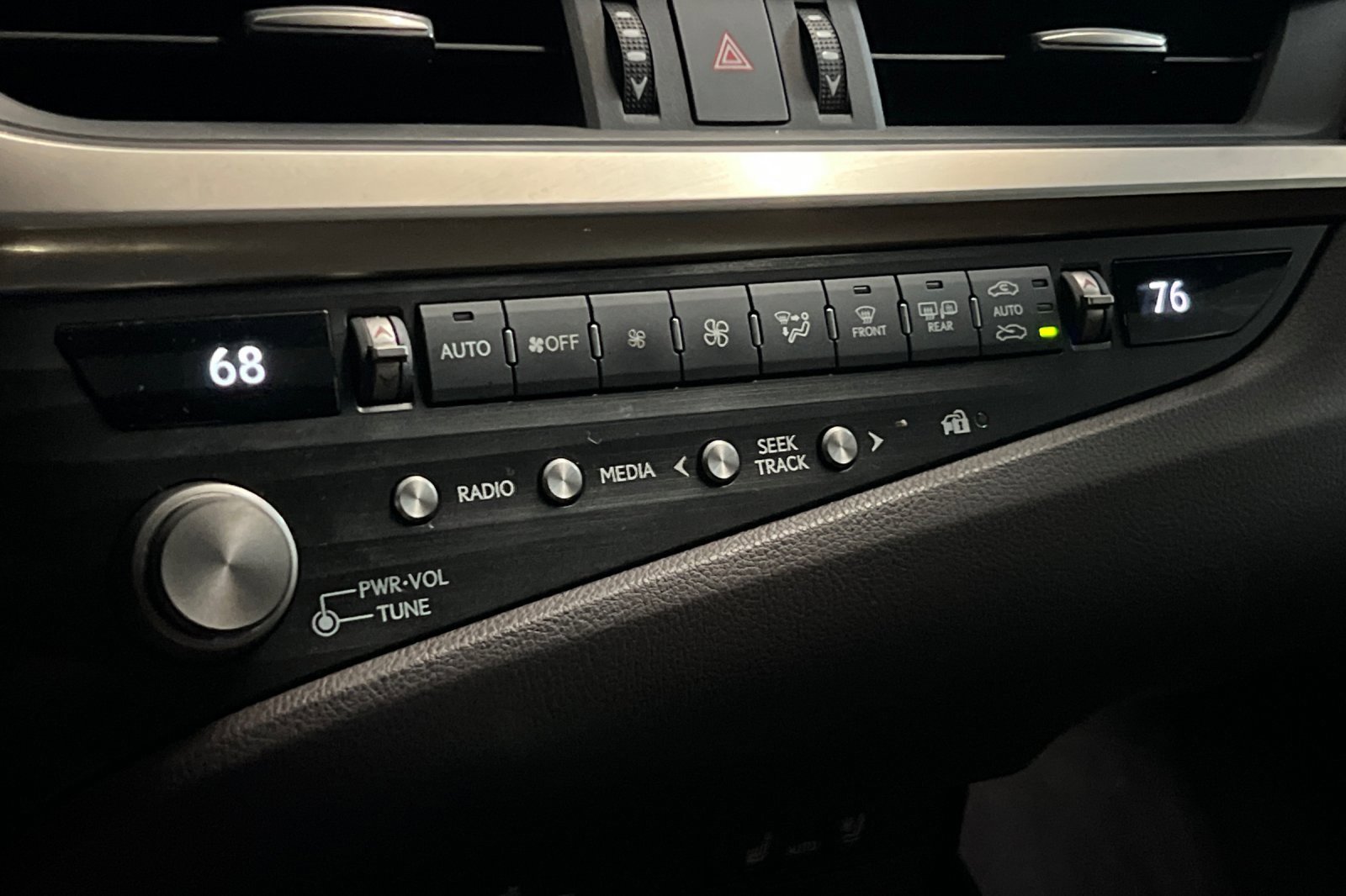 Used 2021 Lexus ES 250 250 w/ Premium Package image 19