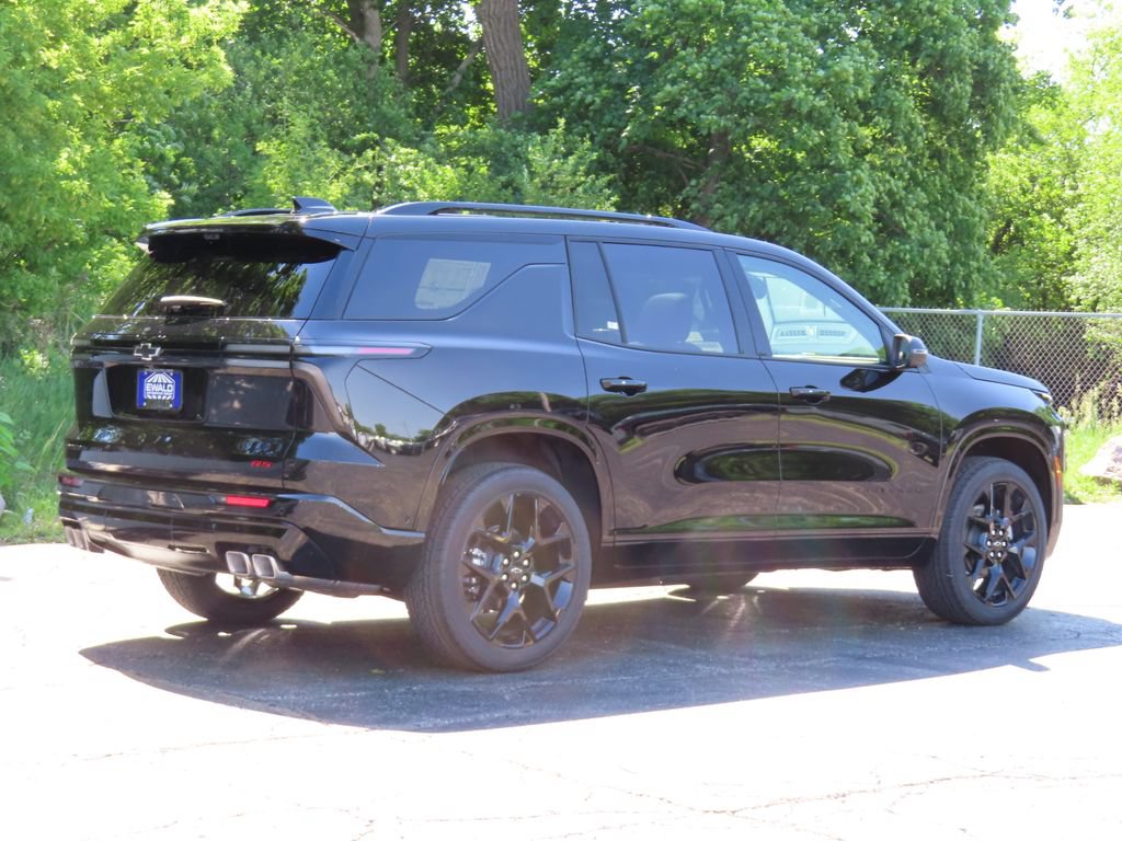 New 2026 Chevrolet Traverse RS w/ LPO, Floor Liner Package AWD/4WD image 3