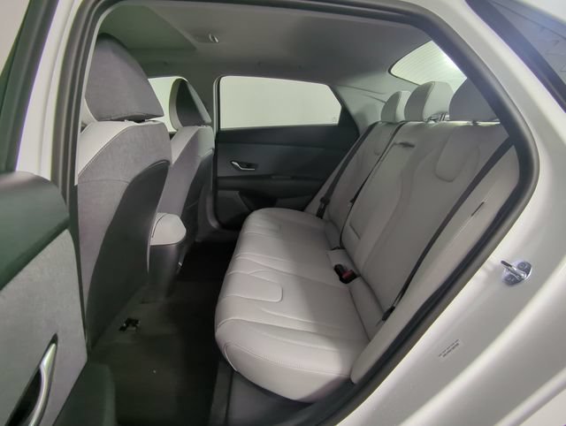 New 2026 Hyundai Elantra Limited FWD image 20
