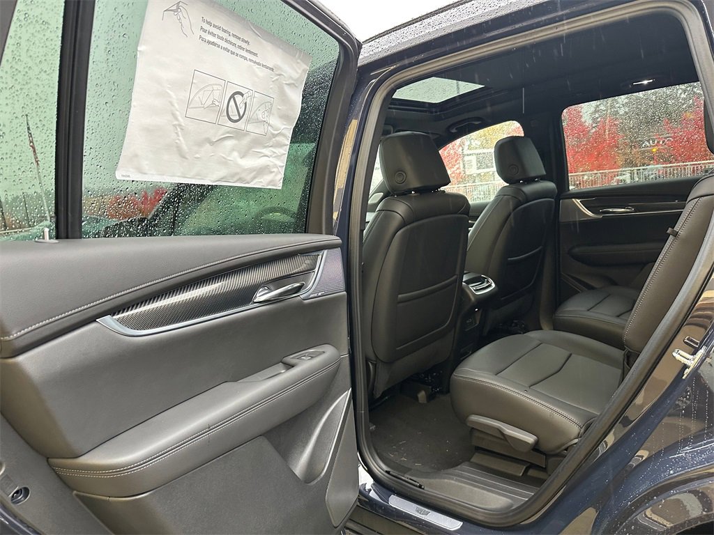 New 2025 Cadillac XT6 Sport w/ Technology Package image 16