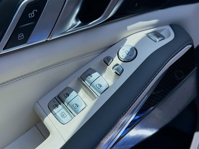 Used 2024 BMW ALPINA XB7 AWD/4WD image 25