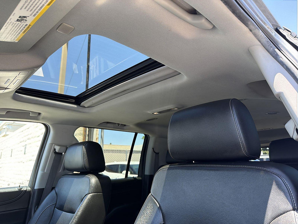 Used 2019 GMC Yukon XL SLT AWD/4WD image 17