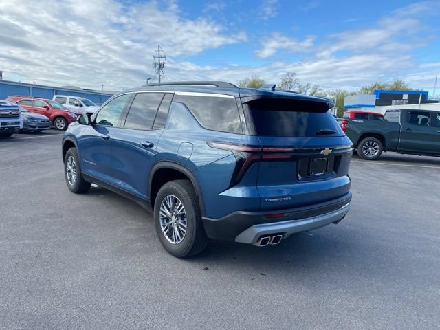 Used 2025 Chevrolet Traverse LT FWD image 8