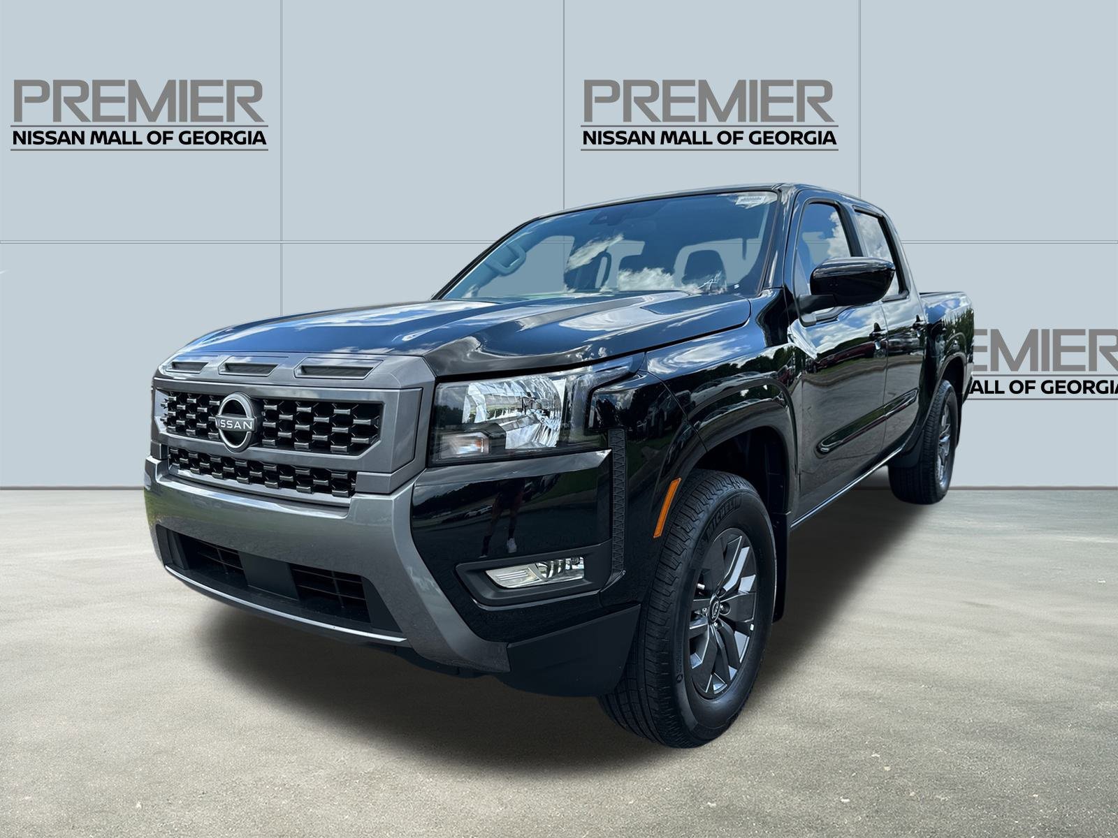 New 2025 Nissan Frontier SV w/ SV Convenience Package