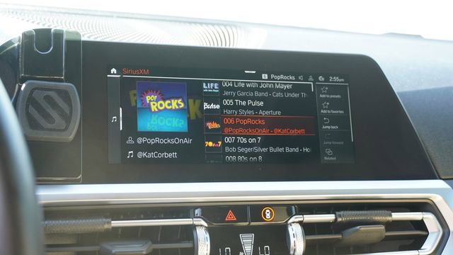 Used 2022 BMW 330i Sedan image 24