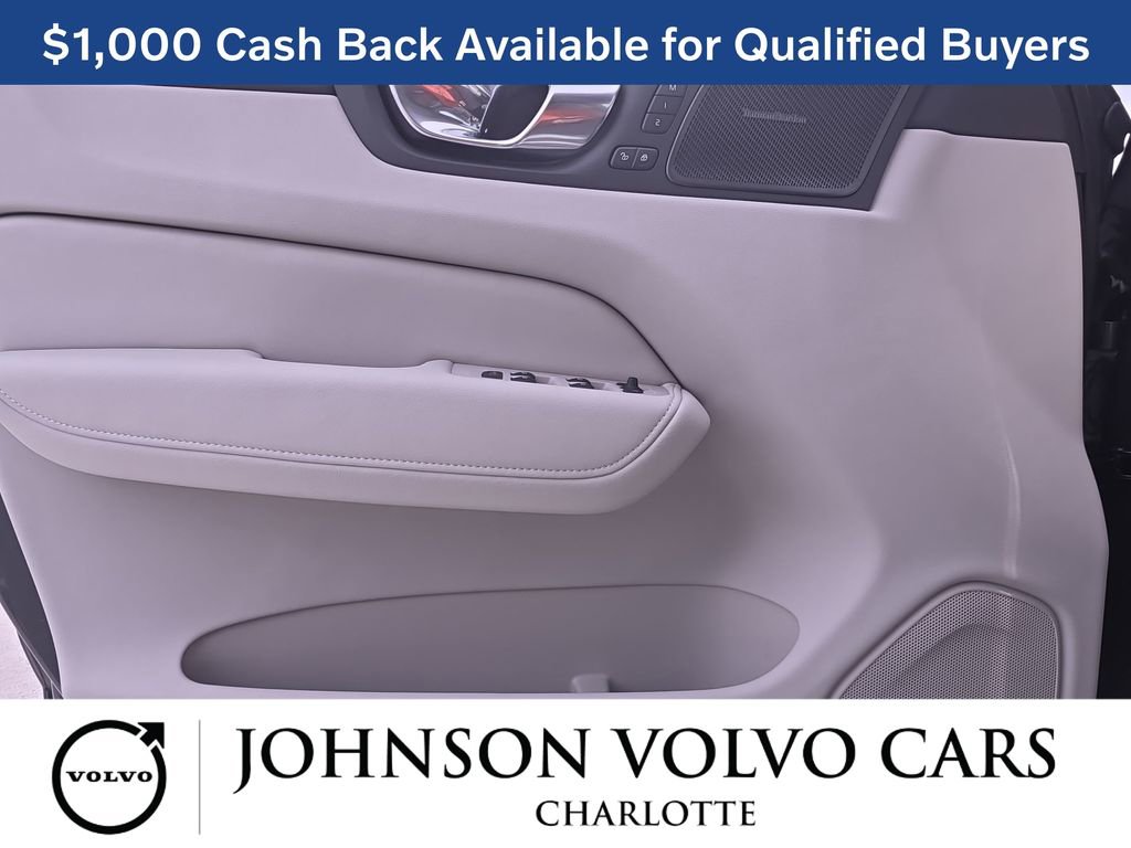 New 2026 Volvo XC60 T8 Ultra w/ Protection Package Premier AWD/4WD image 28