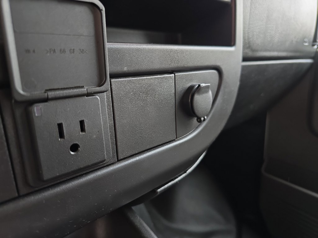 Used 2021 Chevrolet Express 2500 w/ Driver Convenience Package image 18