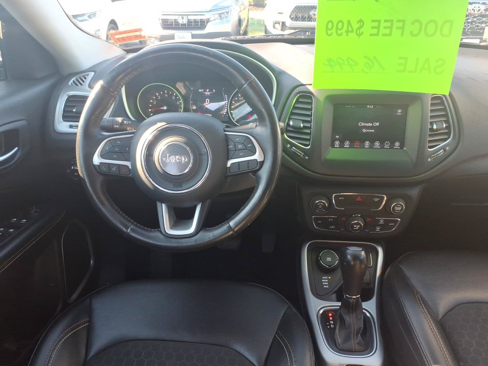 Used 2019 Jeep Compass Latitude w/ Cold Weather Group AWD/4WD image 9