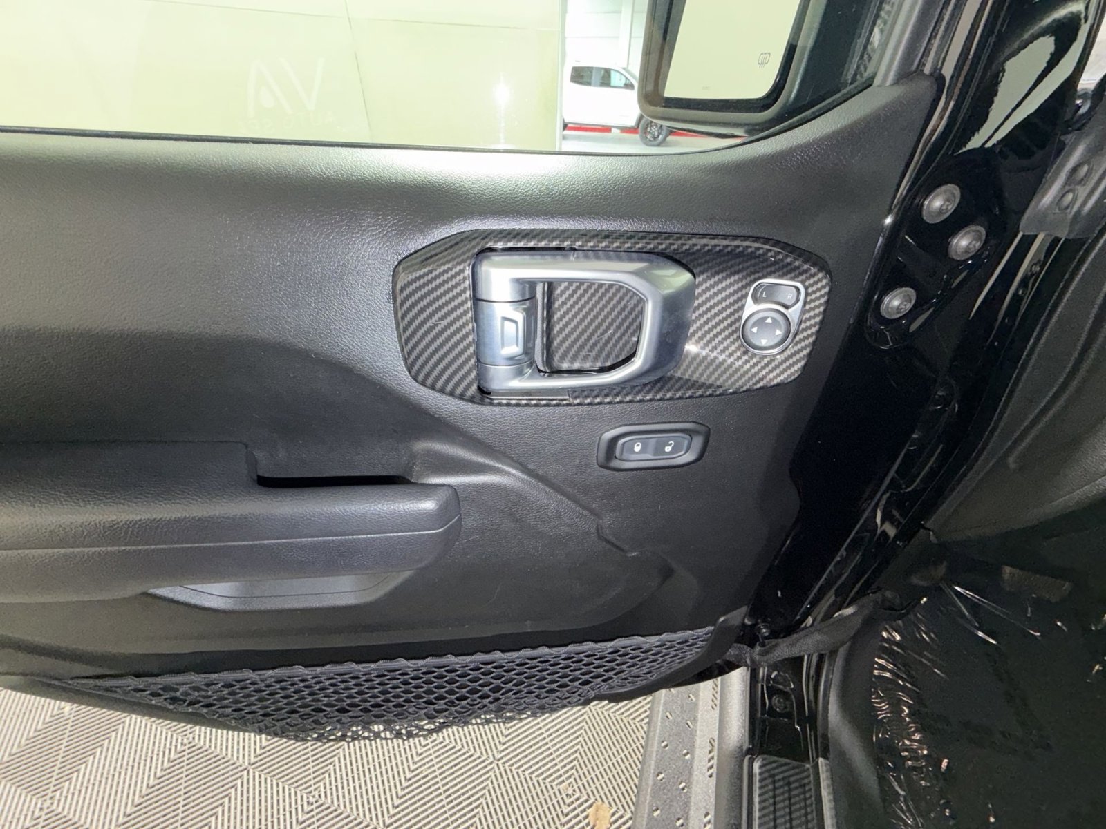 Used 2022 Jeep Wrangler Unlimited Sport image 15