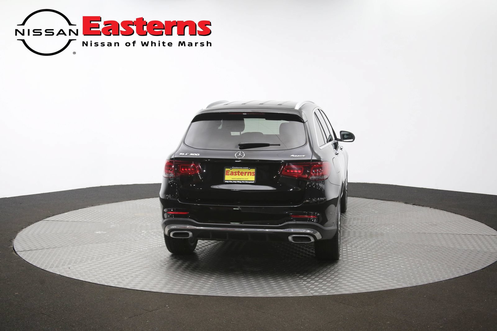 Used 2022 Mercedes-Benz GLC 300 4MATIC w/ AMG Line image 40