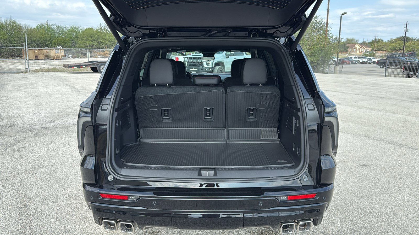 New 2026 Chevrolet Traverse RS image 25