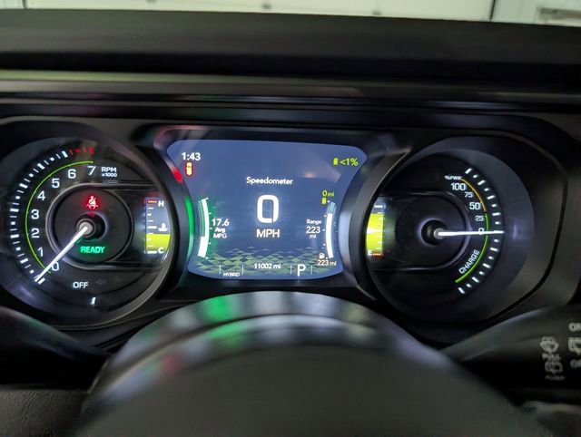 Used 2025 Jeep Wrangler Unlimited Rubicon 4xe w/ Safety Group AWD/4WD image 14