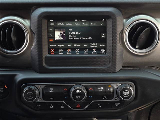 Used 2019 Jeep Wrangler Unlimited Sahara AWD/4WD image 13