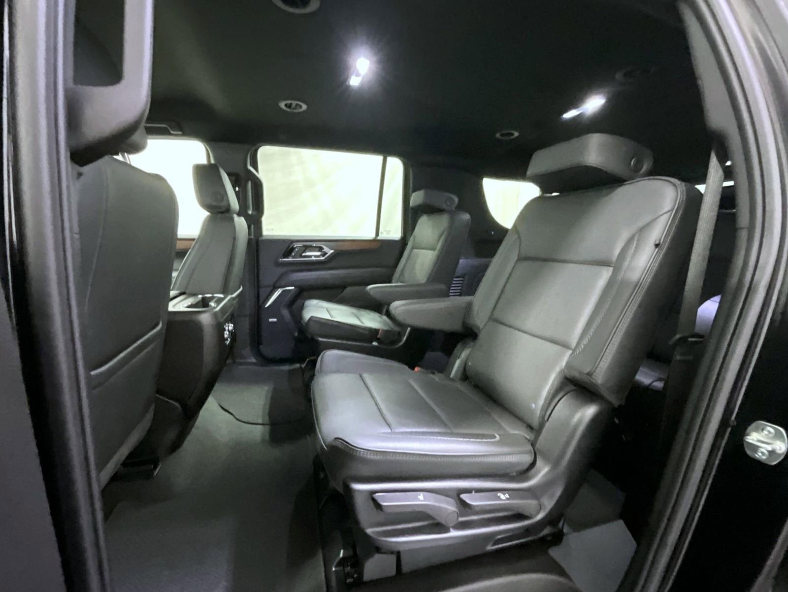 Used 2025 GMC Yukon XL Denali image 18