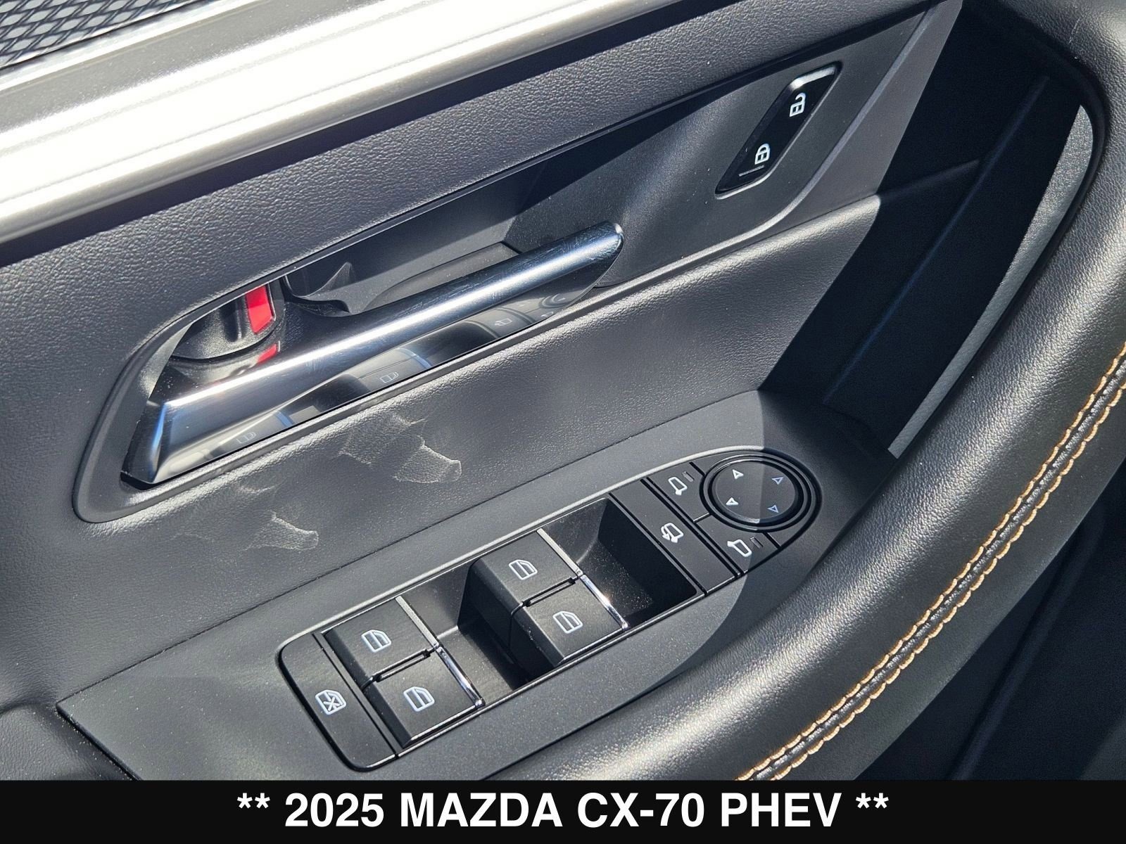 New 2025 MAZDA CX-70 Plug-In Hybrid w/ Premium Plus image 12
