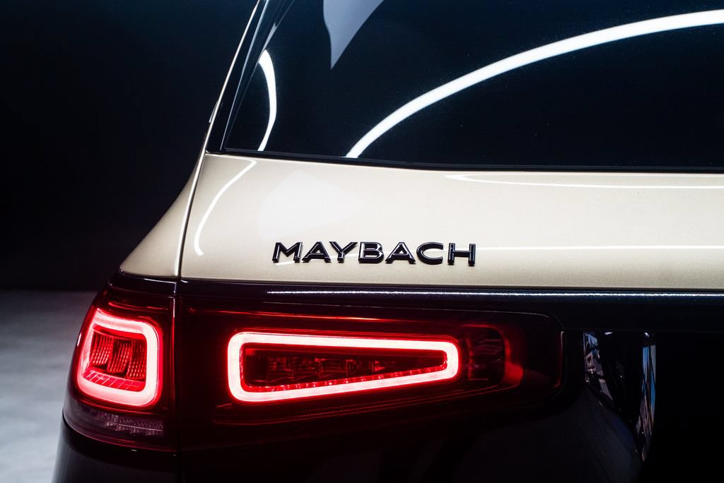 Used 2023 Mercedes-Benz Maybach GLS 600 4MATIC image 24