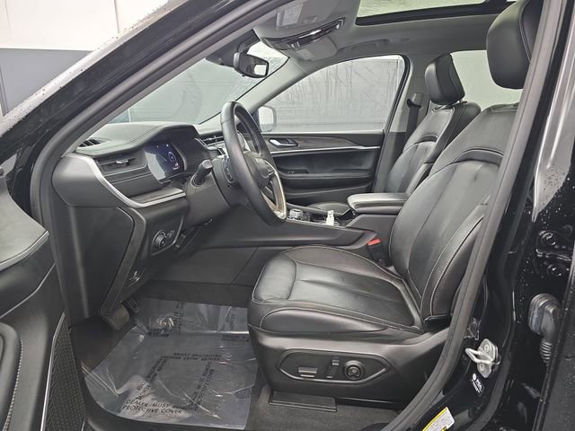 Used 2022 Jeep Grand Cherokee L Limited AWD/4WD image 23