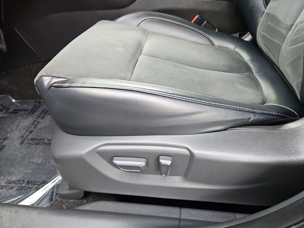 Used 2024 Mitsubishi Eclipse Cross SE image 24