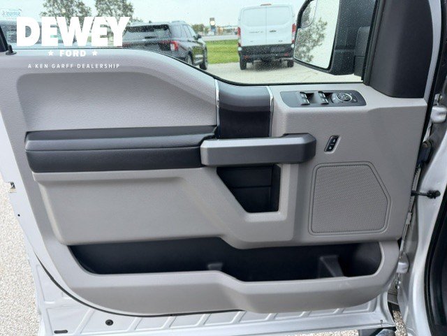 Used 2015 Ford F150 XLT w/ Equipment Group 301A Mid AWD/4WD image 10
