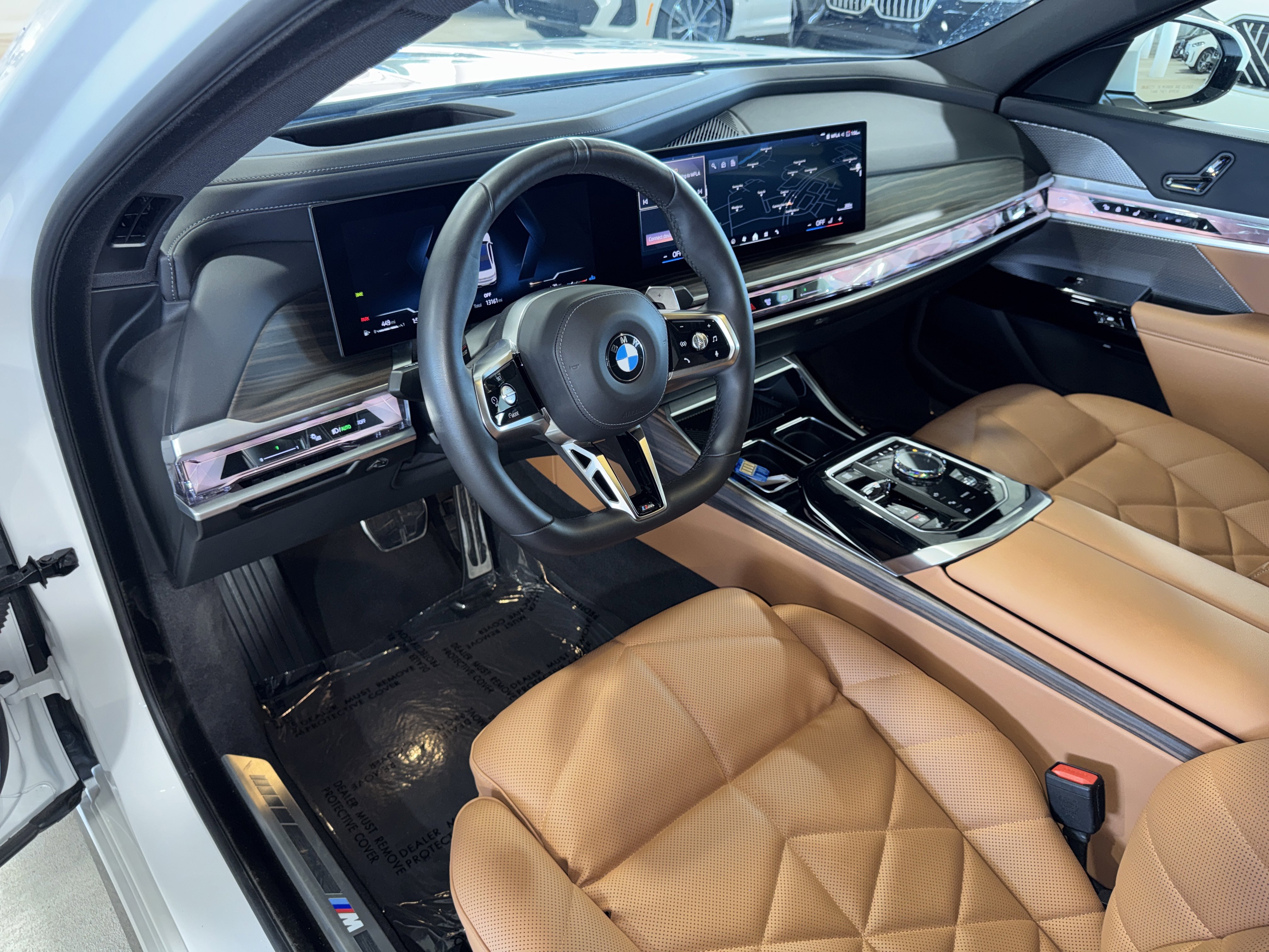 Used 2025 BMW 740i xDrive AWD/4WD image 19
