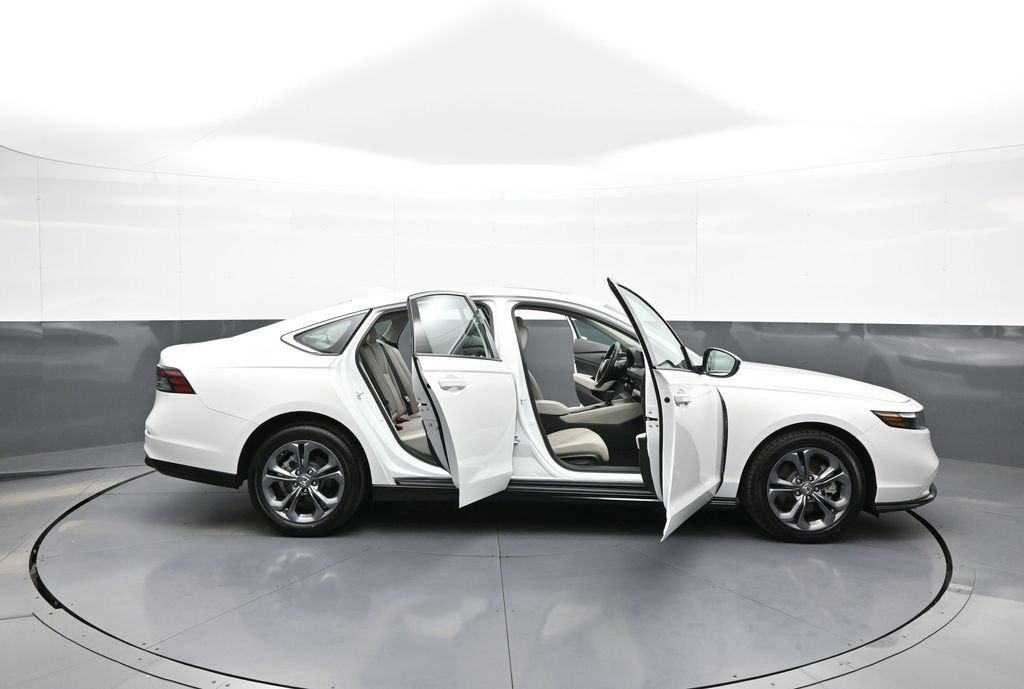 Certified 2024 Honda Accord EX-L image 41