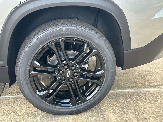 New 2026 Chevrolet Traverse LT w/ LPO, Floor Liner Package FWD image 4