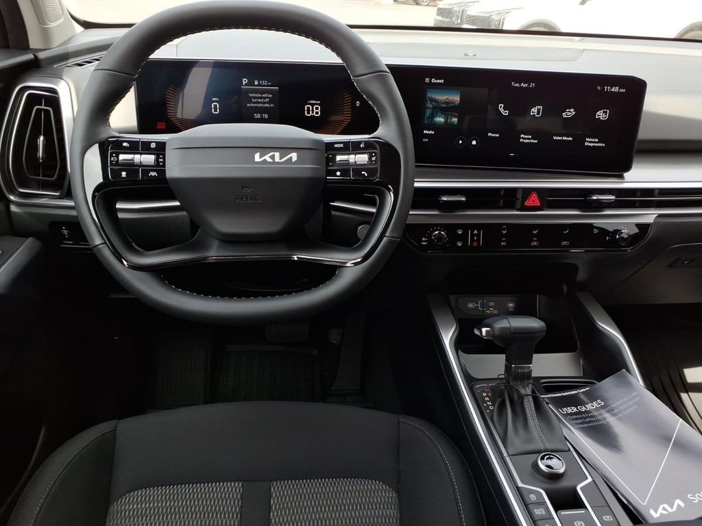 New 2026 Kia Sorento LX FWD image 11