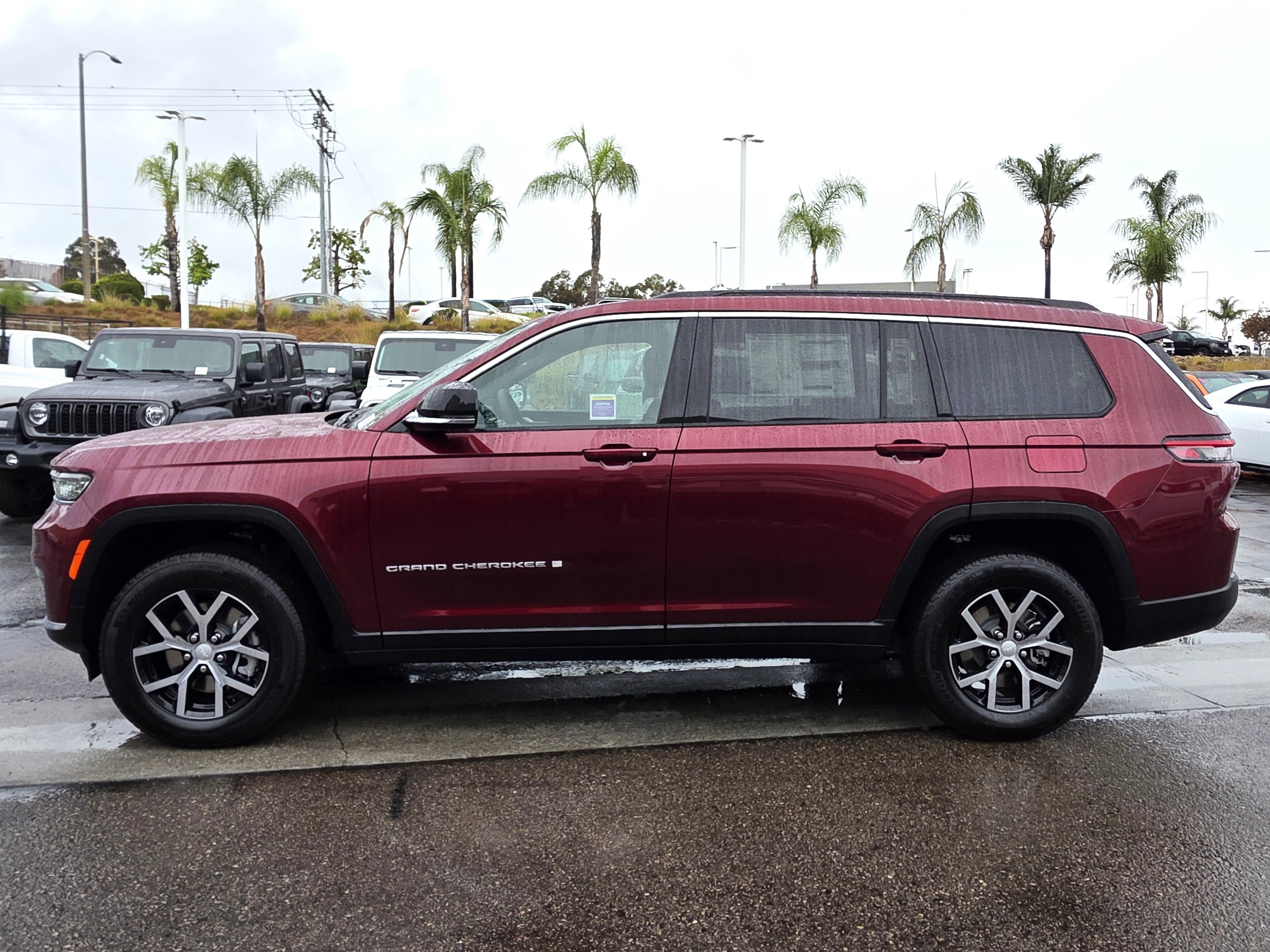 New 2025 Jeep Grand Cherokee L Limited image 2