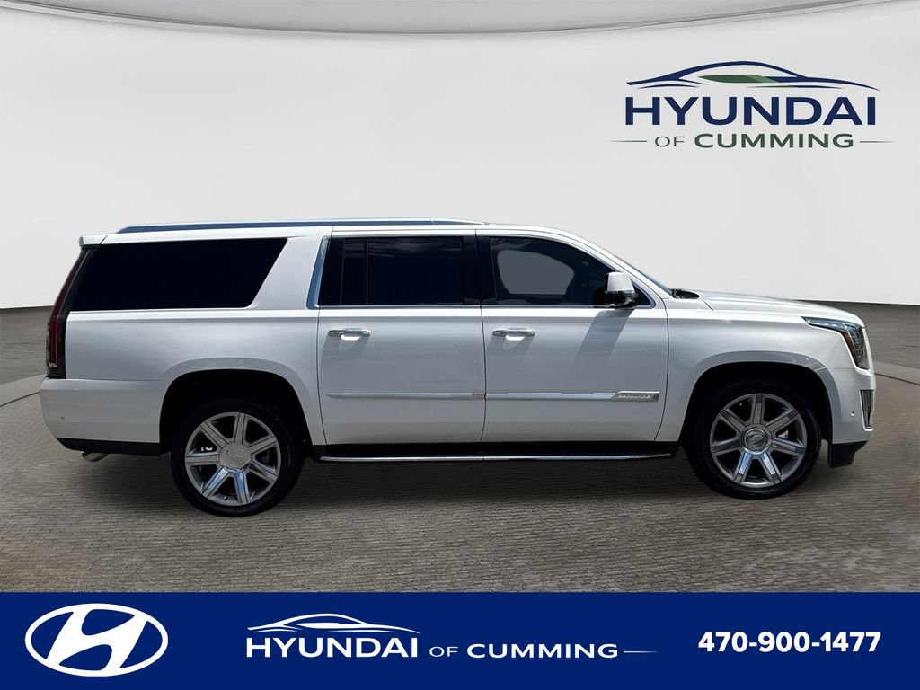 Used 2020 Cadillac Escalade ESV Luxury AWD/4WD image 9