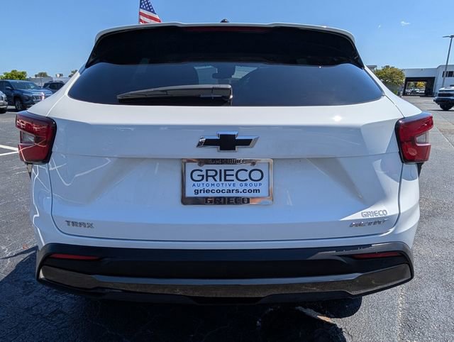 Used 2025 Chevrolet Trax ACTIV w/ Driver Confidence Package image 14