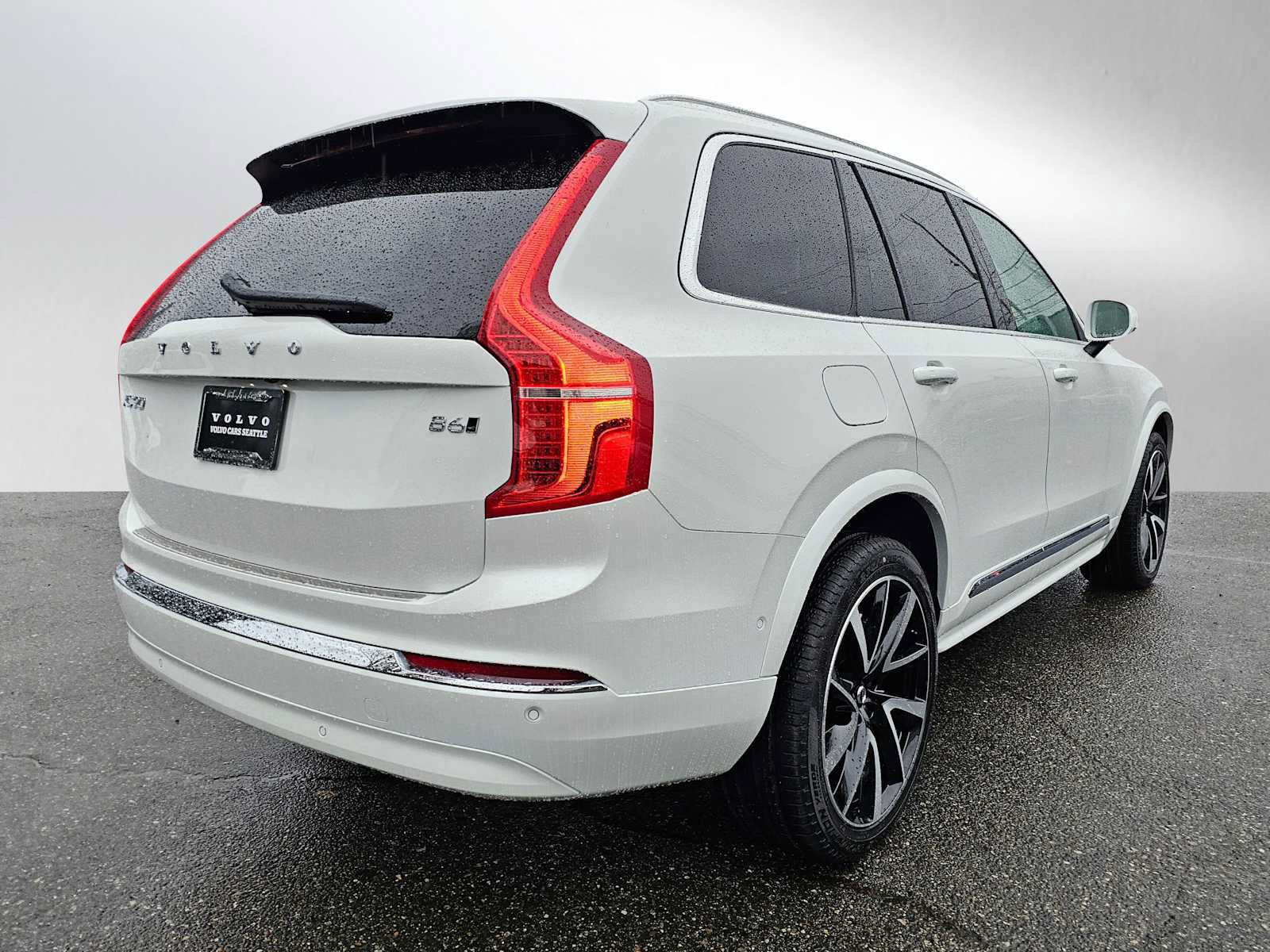 New 2025 Volvo XC90 B6 Plus w/ Protection Package Premier AWD/4WD image 7