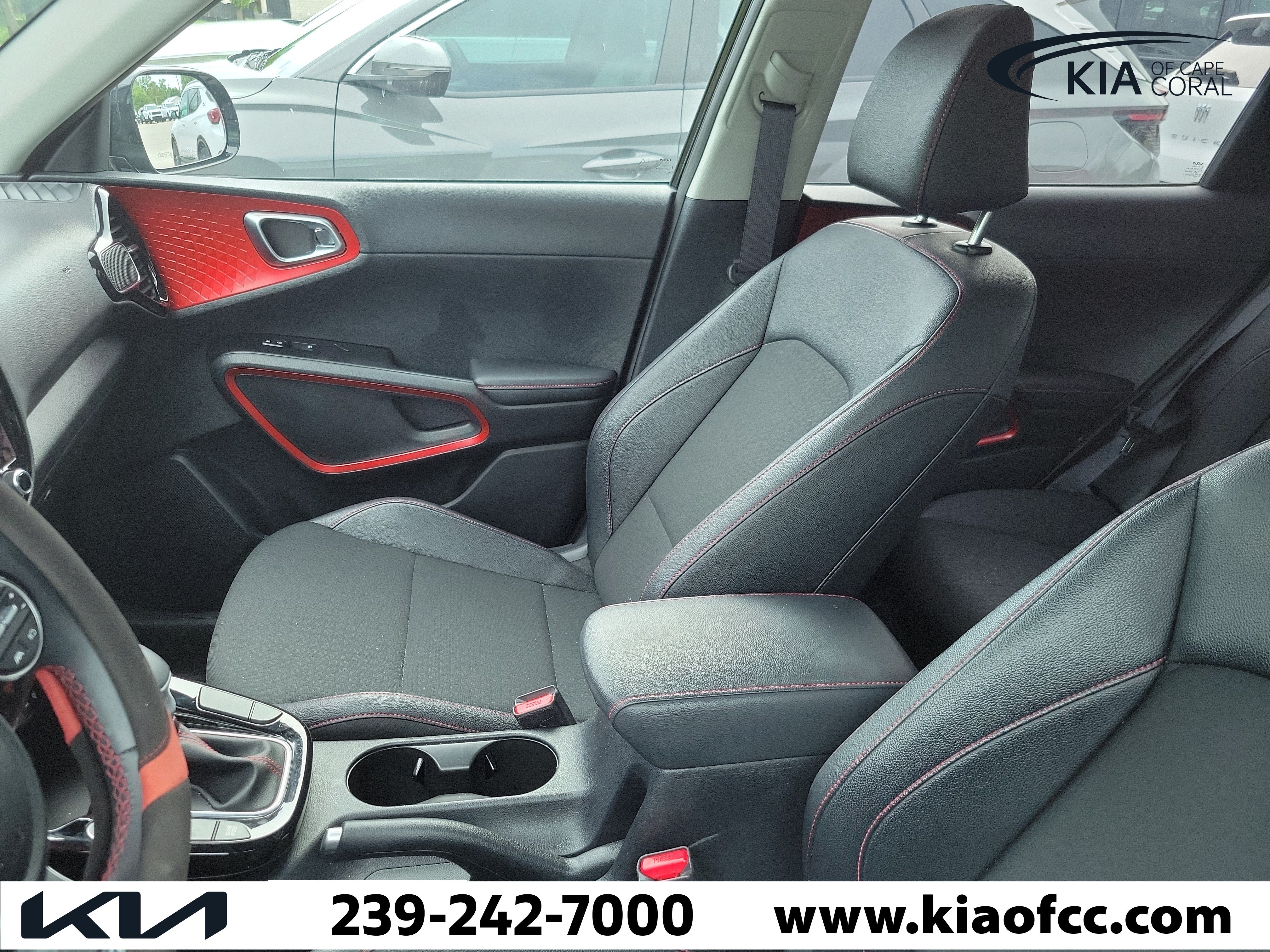 Certified 2023 Kia Soul GT-Line FWD image 6