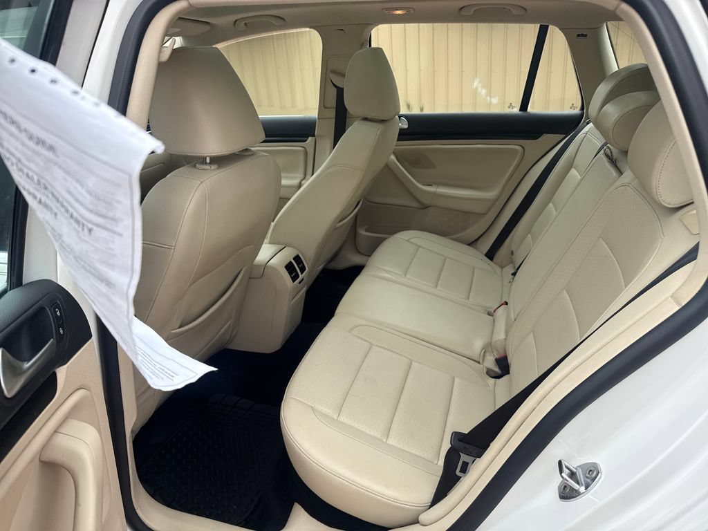 Used 2013 Volkswagen Jetta TDI FWD image 19