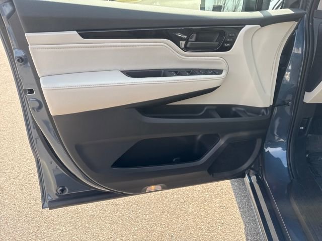 New 2026 Honda Odyssey Touring image 9