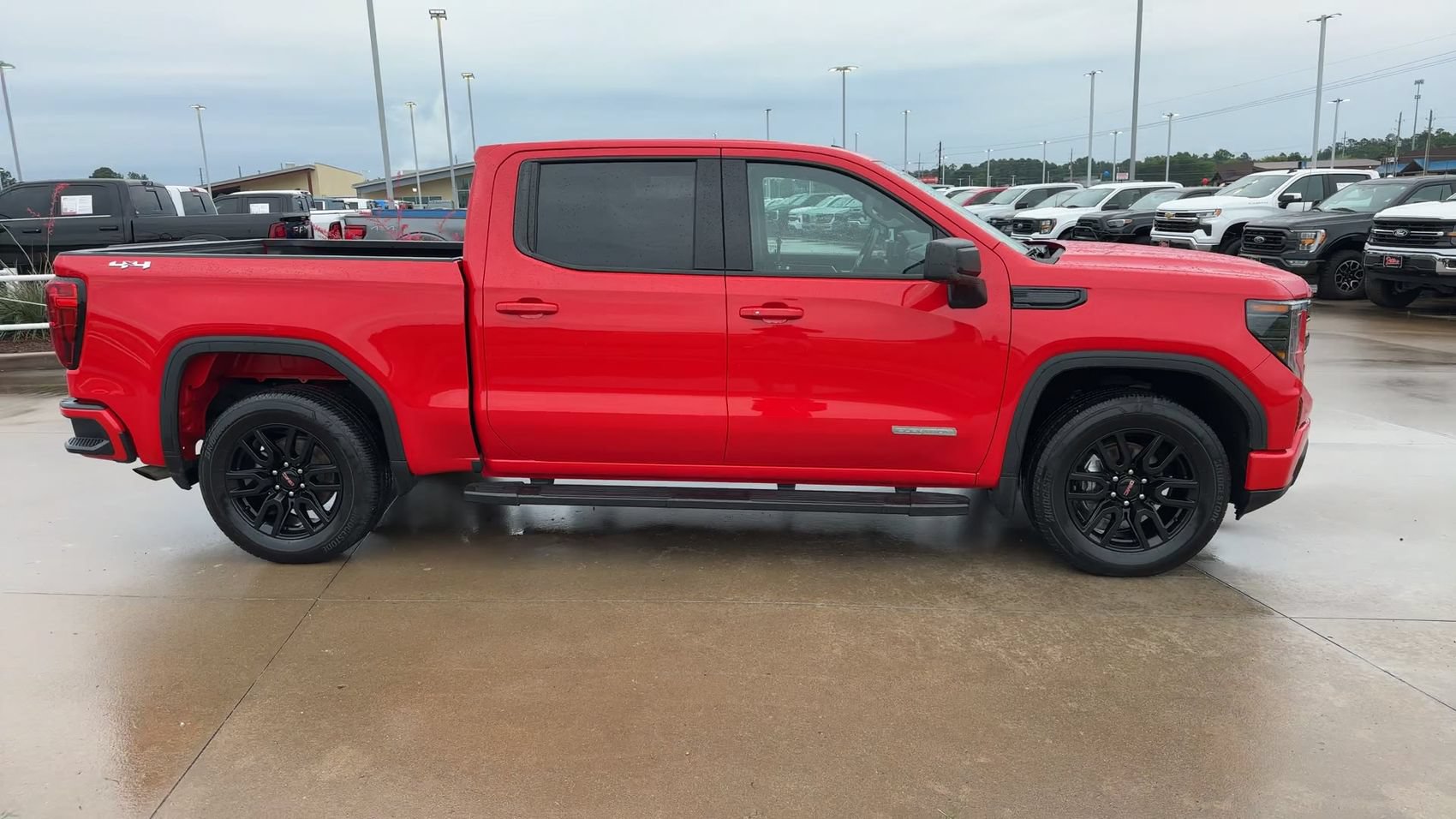 Used 2024 GMC Sierra 1500 Elevation AWD/4WD image 9