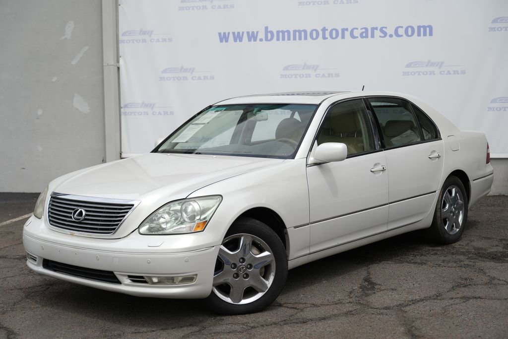 Used 2005 Lexus LS 430 RWD image 2